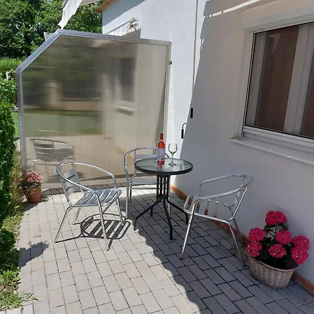 Evelin-benedek Apartment Balatonfoldvar