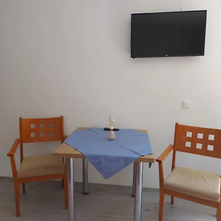 Evelin-benedek Apartment